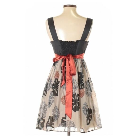 Alan Del Rosario Black Tan & Red Floral Print Button Accent Dress Sz 4 - Picture 2 of 7